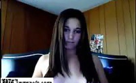 Webcam girl strips and plays with herself