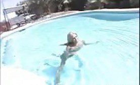 Hot chick Cassie Young seduces the pool guy