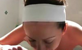 Brunette girlfriend sucks cock in the bath tub