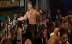 Make strippers having sex with drunk partygirls