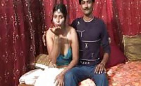 Robby loves to get dirty with Indian hottie Neha