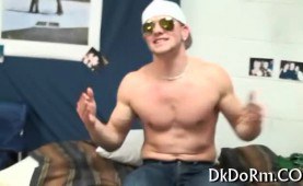 Hunks wants a hard cock in their mouth