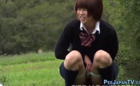 Amateur Japanese recorded on cam pissing