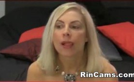 A true blond toy user