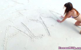 Showering wam models gushing and asstoying