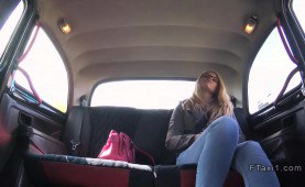 Fake taxi driver tastes blondes tokus