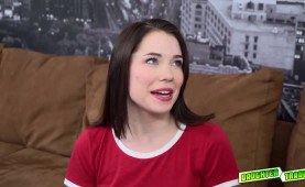 Raylin Ann and Joseline Kelly bouncing off on top