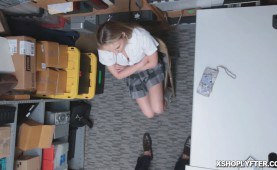 golden showerpolice officer told Alyssa to blow and bang his 