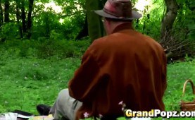 outdoor fuck of grandpa and a 18yo