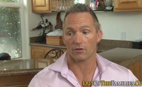 Teenage amateur sucks rod