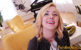 Amateur teen sucking dick