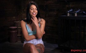 Gina Valentina gets tied by this kinky guy