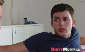 Milf swaps cum with teen