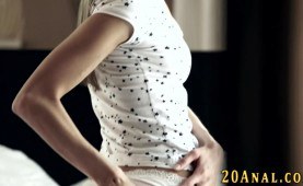 Anally fucked babe jerks