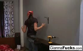 Big tit repairwoman Gianna Michaels gets dicked down
