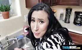 Fucking my busty MILF stepmom while she doing dishes