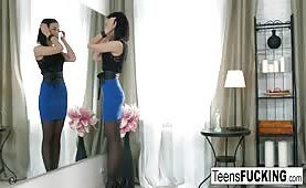 Super hot Sheri Vi wants his cum on her tits