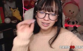 The First Camshow of Japanese Schoolgirl