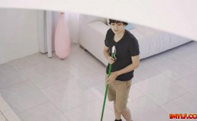 Oliver pounds MILF Sara Jay from behind