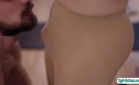 Blonde transexual trade blowjob and fuck straight guy in gym