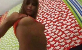 Sexy teen loves to play with herself